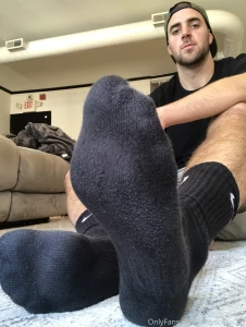 Went to the park after being in my shoes and nike socks all day felt part 9