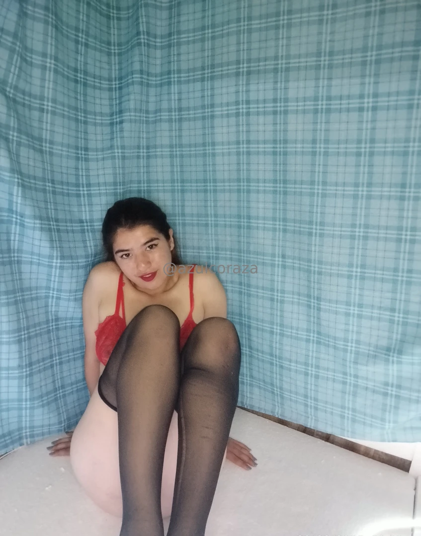 Come play with me for a while babe you ve forgotten me ven a jugar 