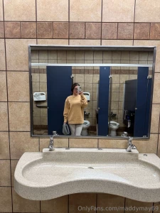 Ya never know where i m going to be sneaky