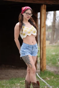 An outdoor girly