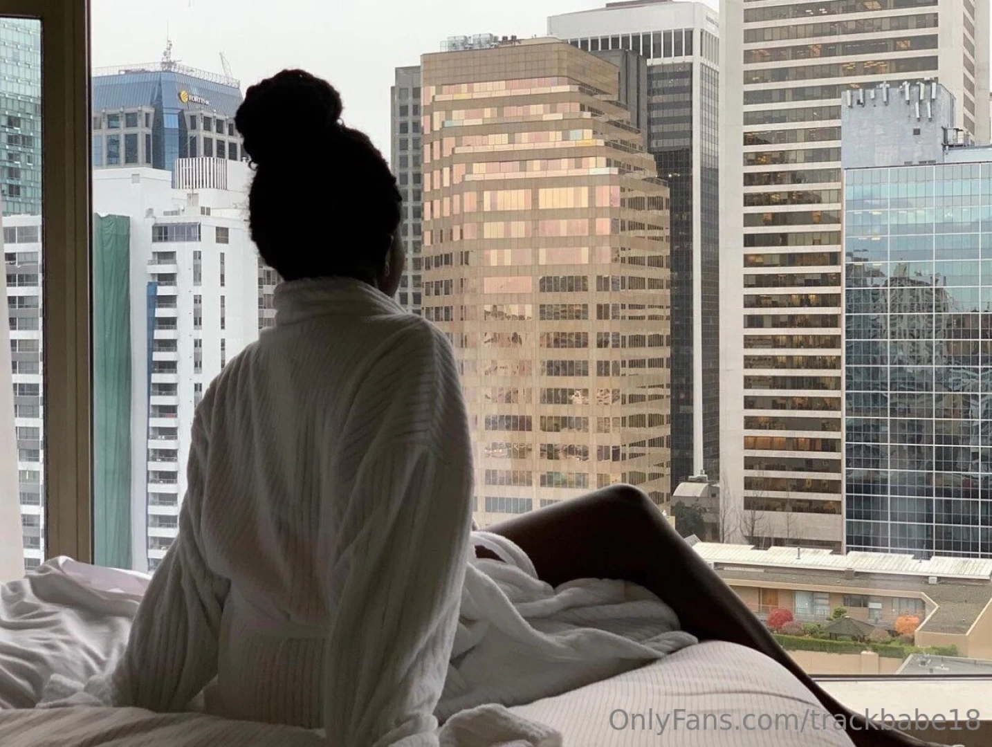 I love traveling but i miss my bed so so much feeling homesick send me 