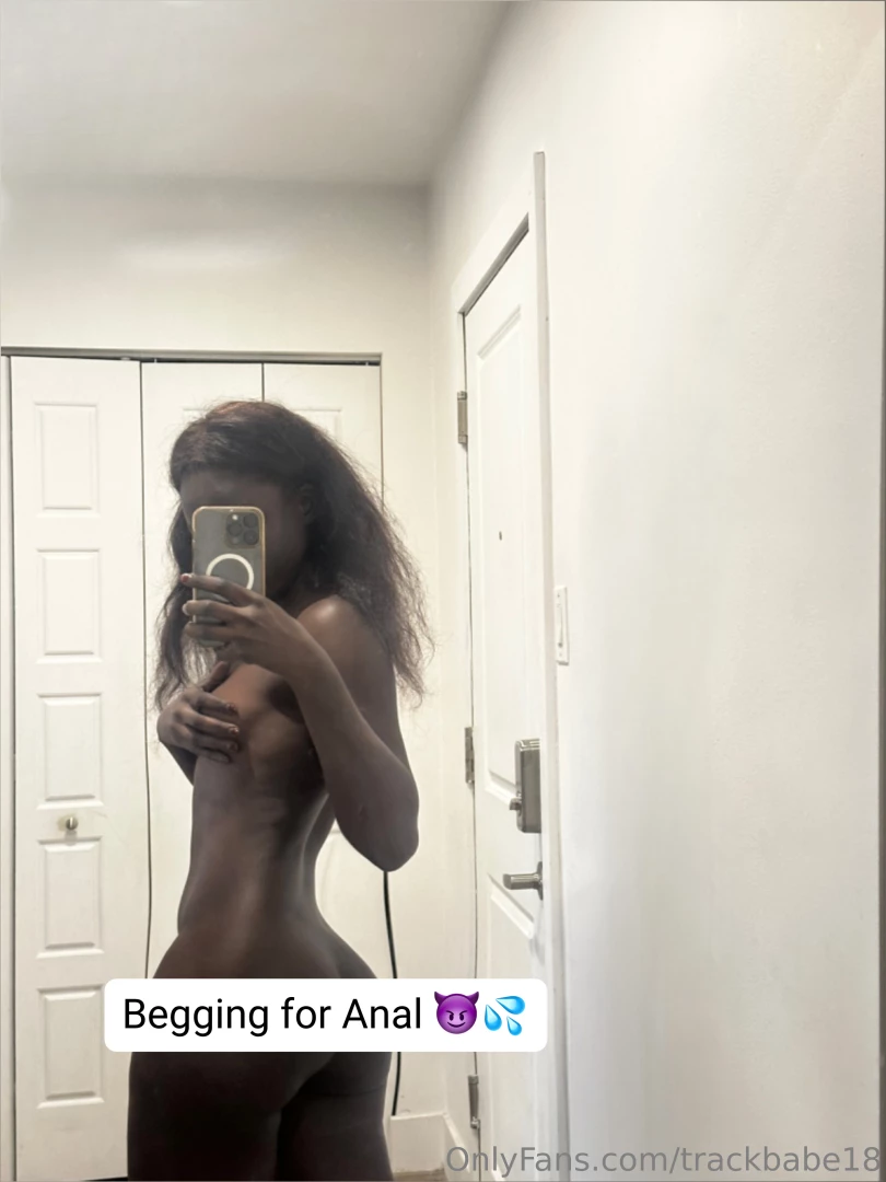 Going live in just 2 hours will be doing live cock ratings send in 