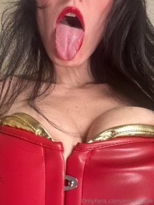 Amazon wonder woman vs giganta comes out today part 4