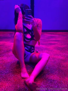 Sub drop swipe for dirty nylon feet