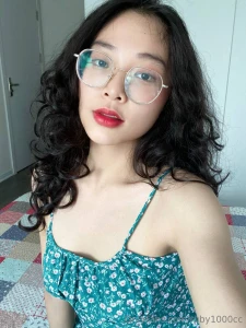 Responding to your messages with a touch of morning seduction