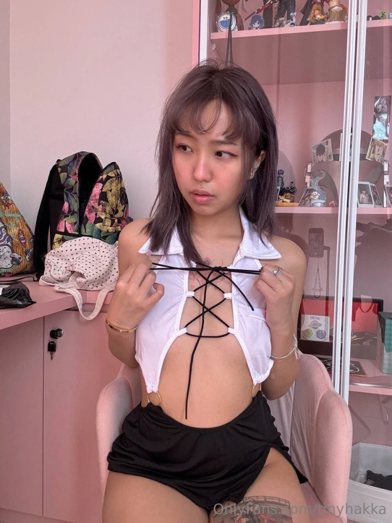 I wanna femdom i love femdom gt o lt i like doing femdom and i love 