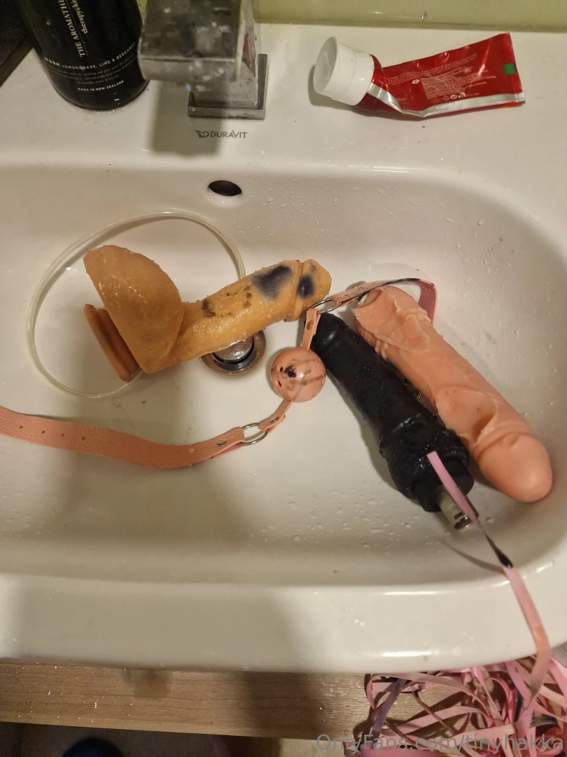 All my fucking dildos fucking melted in the hot sun im so fucking part 1 