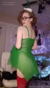 Put some presents under me bb waggles eyebrows camgirl mfc liveoncam part 2