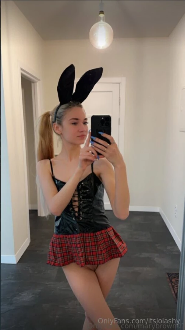 This hot thing marybrown01 is waiting for you she has amazing deals part 45 