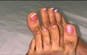 Something new for hairy toe lovers clipping the white french tips off