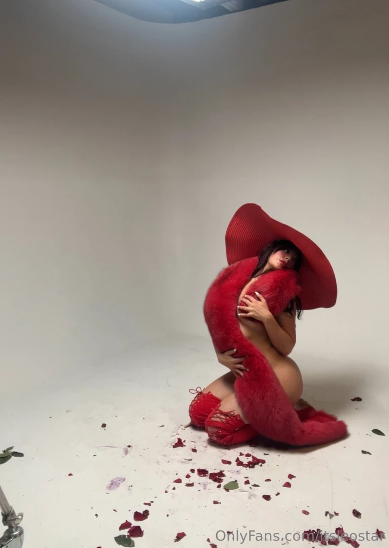 Secret s out you can t resist me 