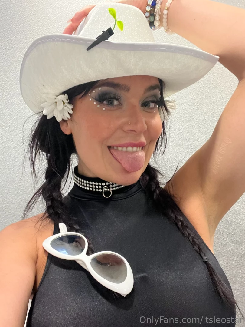 Save a horse ride a cowboy check your dm s 