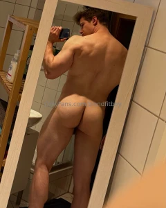 Good morning horny people i wish you a great weekend i m still on my