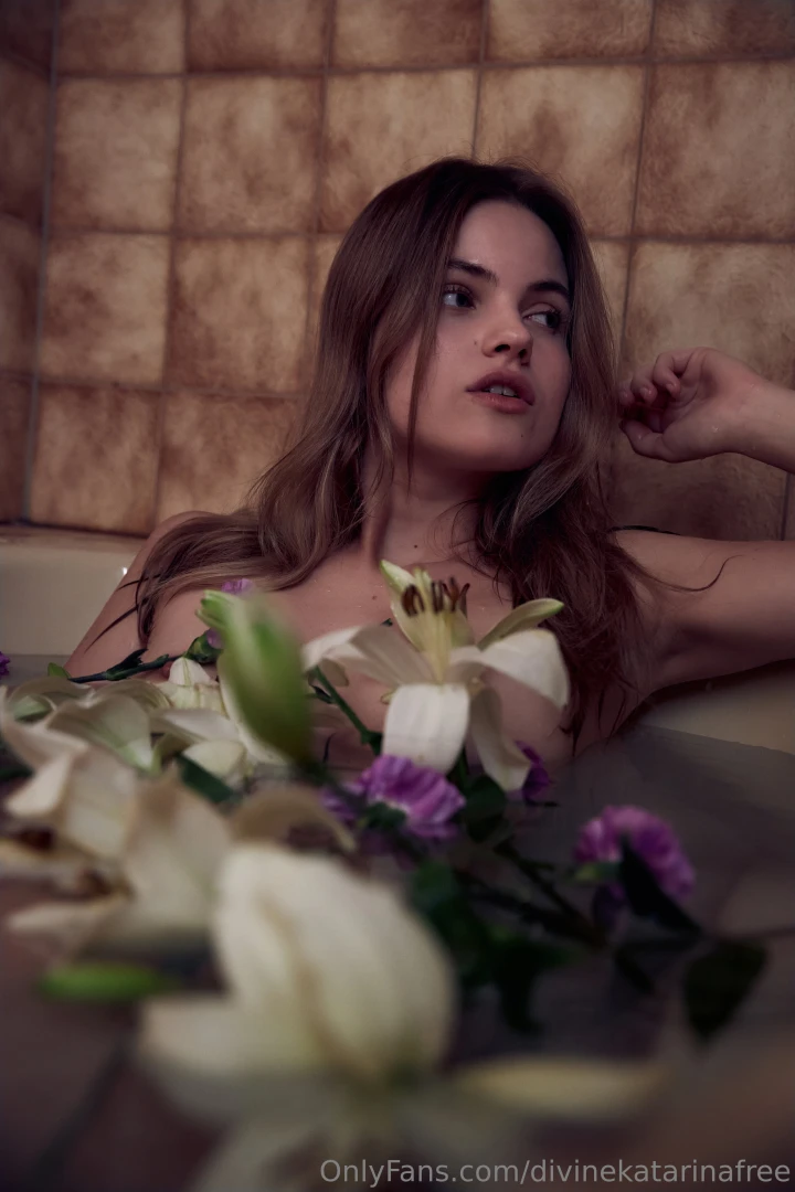 You can see my nipple part 1 