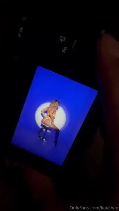 Sneak peak from my shoot today part 2 