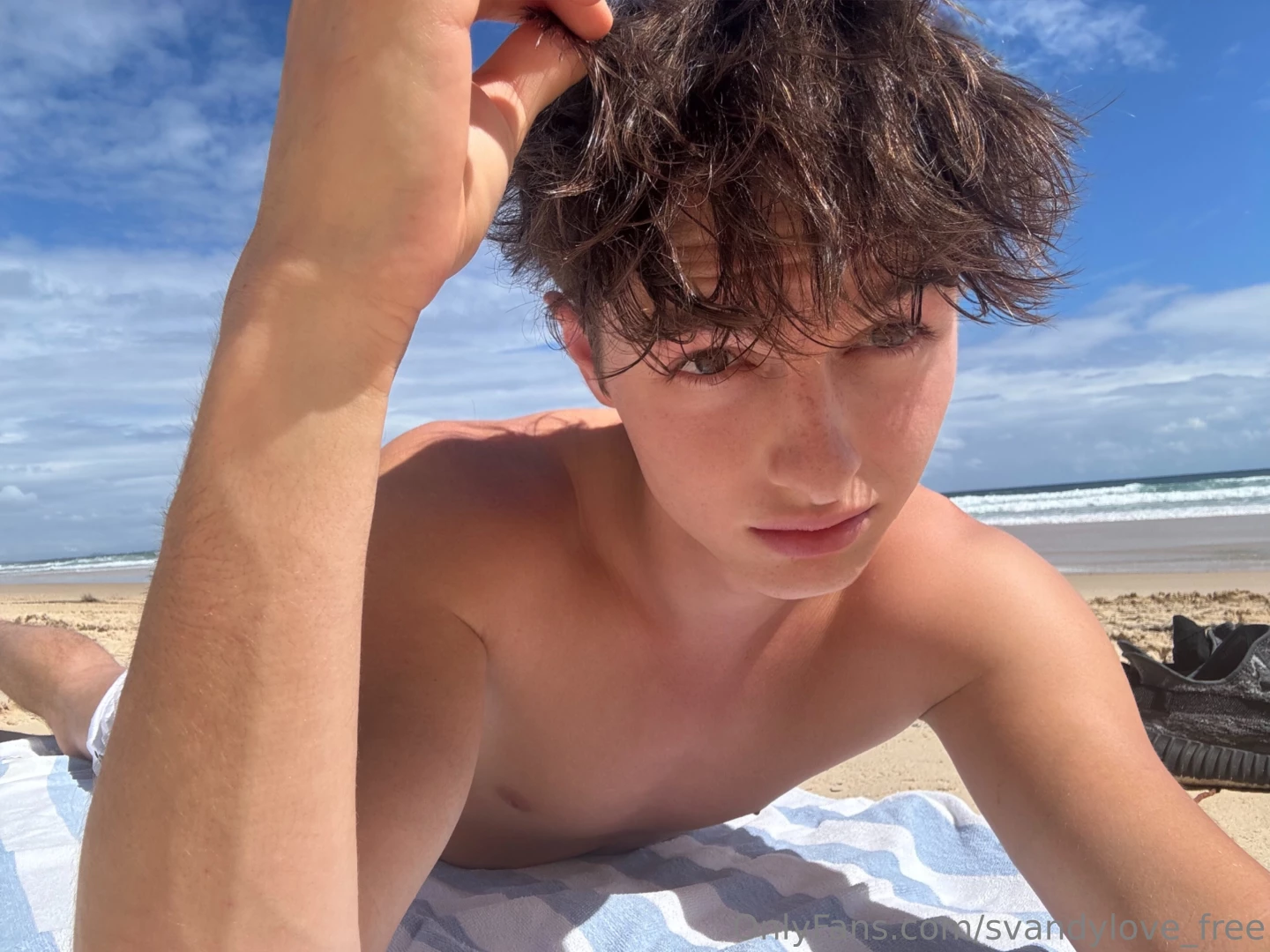 Getting my ass tanned for you baby text me on svandylove 