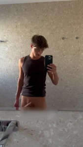 Damn i m bulging so hard let s do some hot sexting just text me on