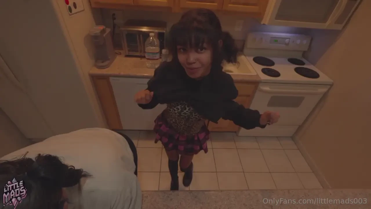 Elaineee420 and i teasing the cam with our sexy tits and asses she s 