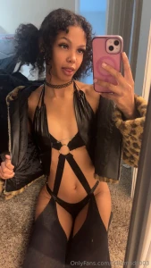 This is my dommy mommy outfit p part 3