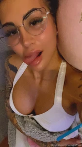 Hey baby i m online let s do something together privately i ll wait