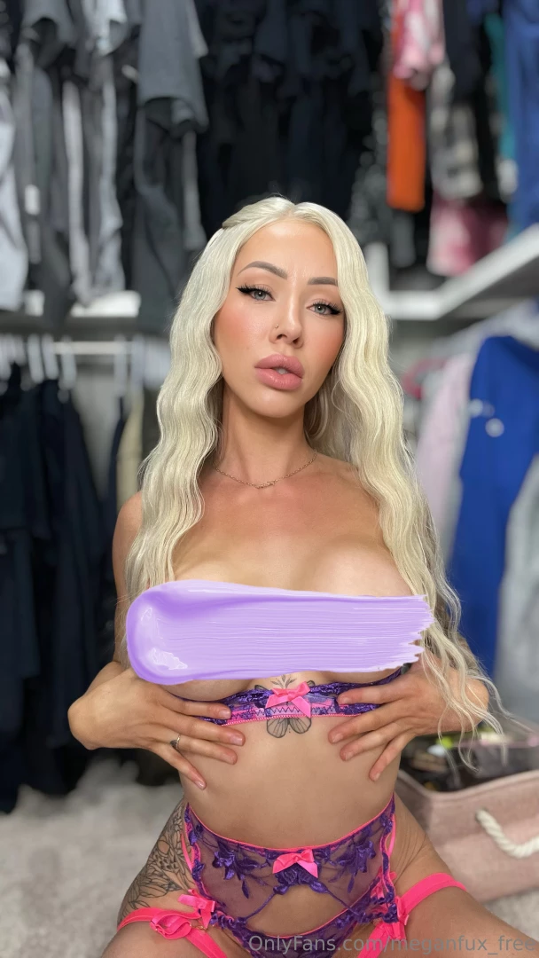 How bad do you wanna see meganfux_vip 