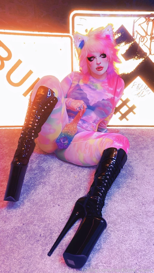 Could u handle this foxxx fyp furry trans intersex petplay boots heels part 2 