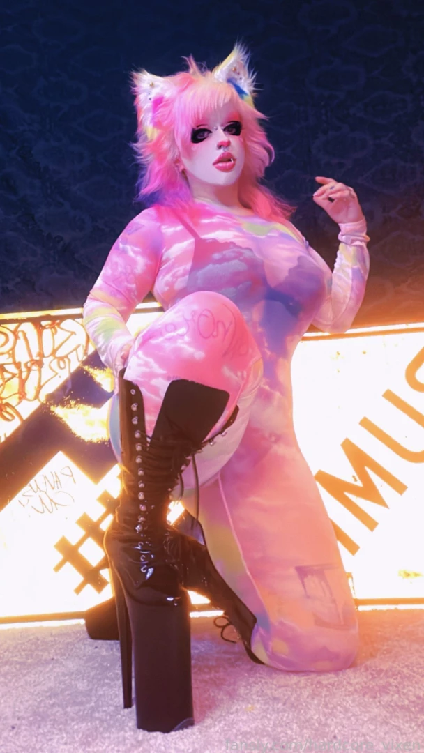 Could u handle this foxxx fyp furry trans intersex petplay boots heels part 1 