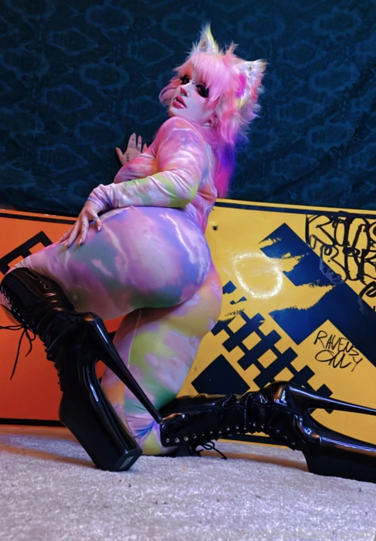 Could u handle this foxxx fyp furry trans intersex petplay boots heels part 3 