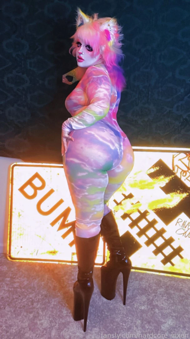 Could u handle this foxxx fyp furry trans intersex petplay boots heels part 7 