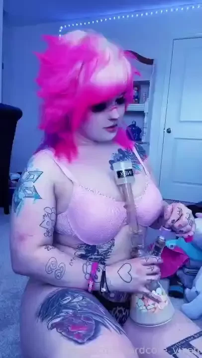 Will u cum smoke a bowl with me w fyp intersex trans smoking stoner part 10 