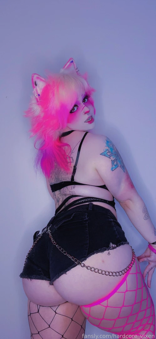 Would u cum to the rave with me lt 3 fyp petplay rave thicc ass 