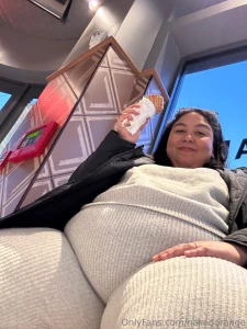 Come join me on the food tour the full vlog is available now