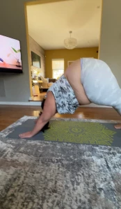 My family and friends have told me that i m getting way too fat well part 1