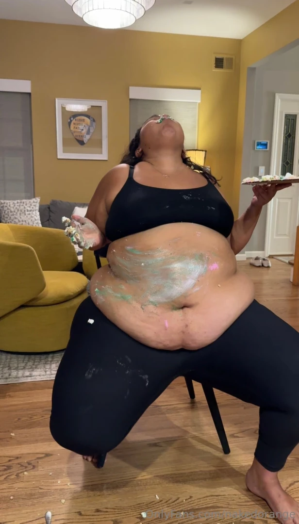 Eating cake until i pop part 1 