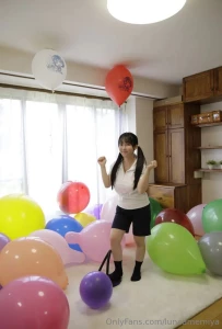 We also played with a pump to inflate balloons we had a lot of fun