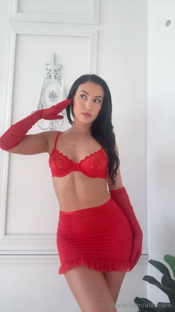 Soo you wanna kiss alannaprivate 