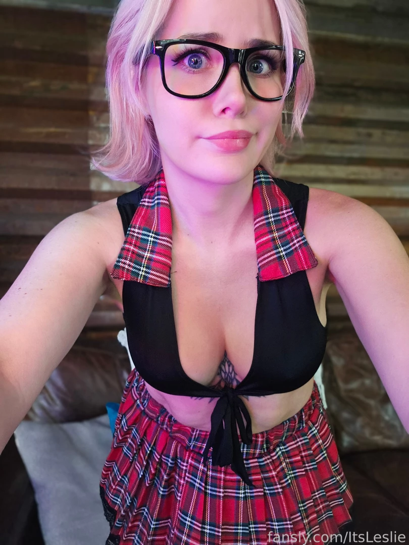 Schoolgirl pays off her college loans 9 5 minute video 12 images amp part 6 