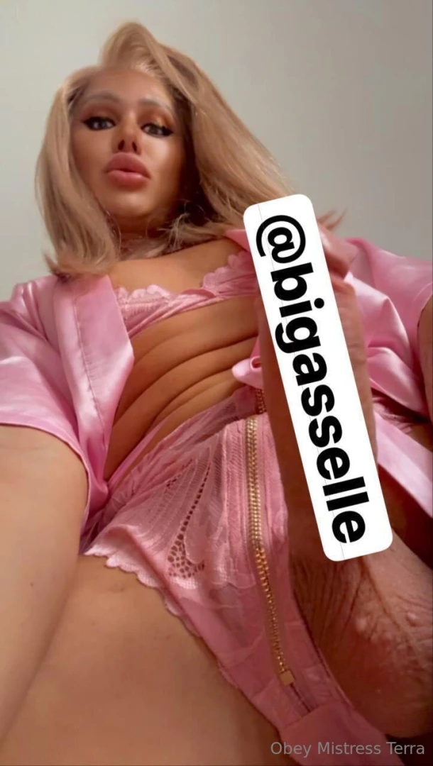 She has been a mommy now for years experienced in pleasing you and part 3 