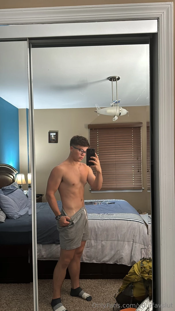 What do we think of the glasses 