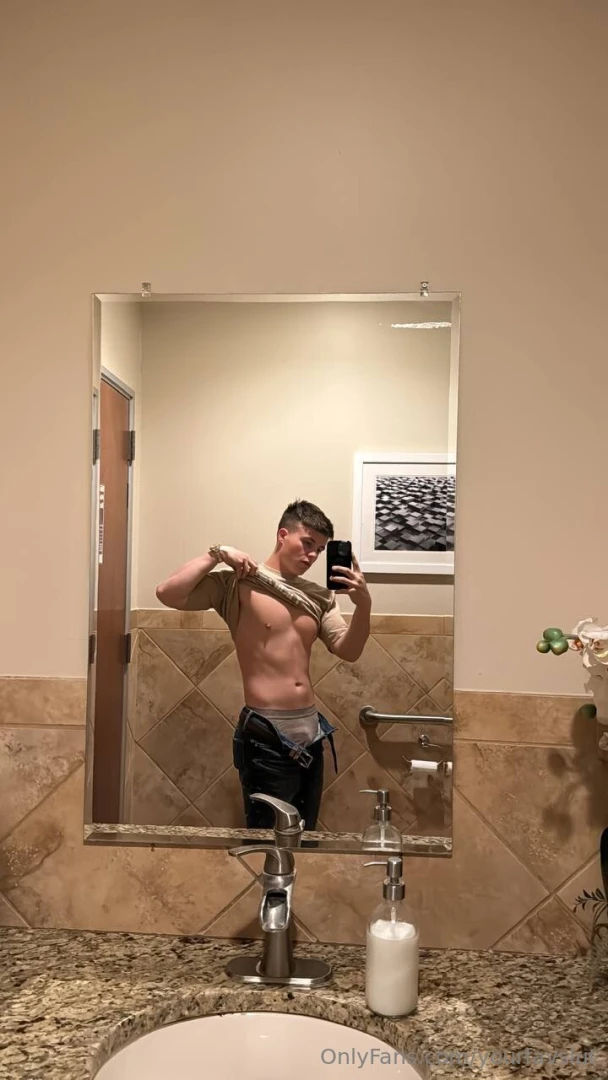 What if you saw me like that in a p8blic bathroom 