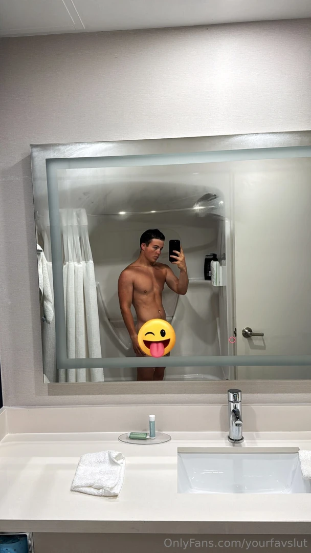 Ik you wanna see him dm meeee 