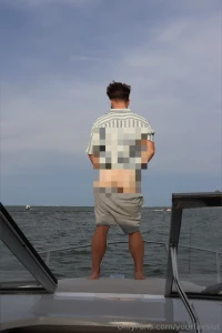 Luring in some more boyss to play with for the night works every time