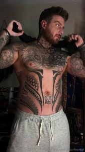 Thejordanpeek is hitting peak performance at the gym but then i