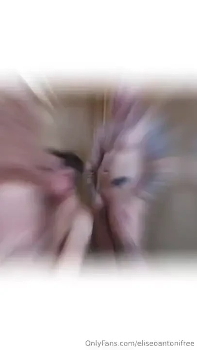 Con los vecinos nuevos en el sauna hicimos una apuesta por la copa y 