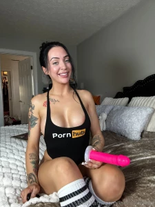 Good morning guys i just wanted you to know that i get wet on both