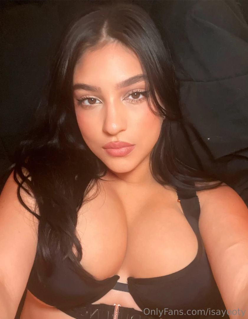 Do you need a bad girl in your life babe 