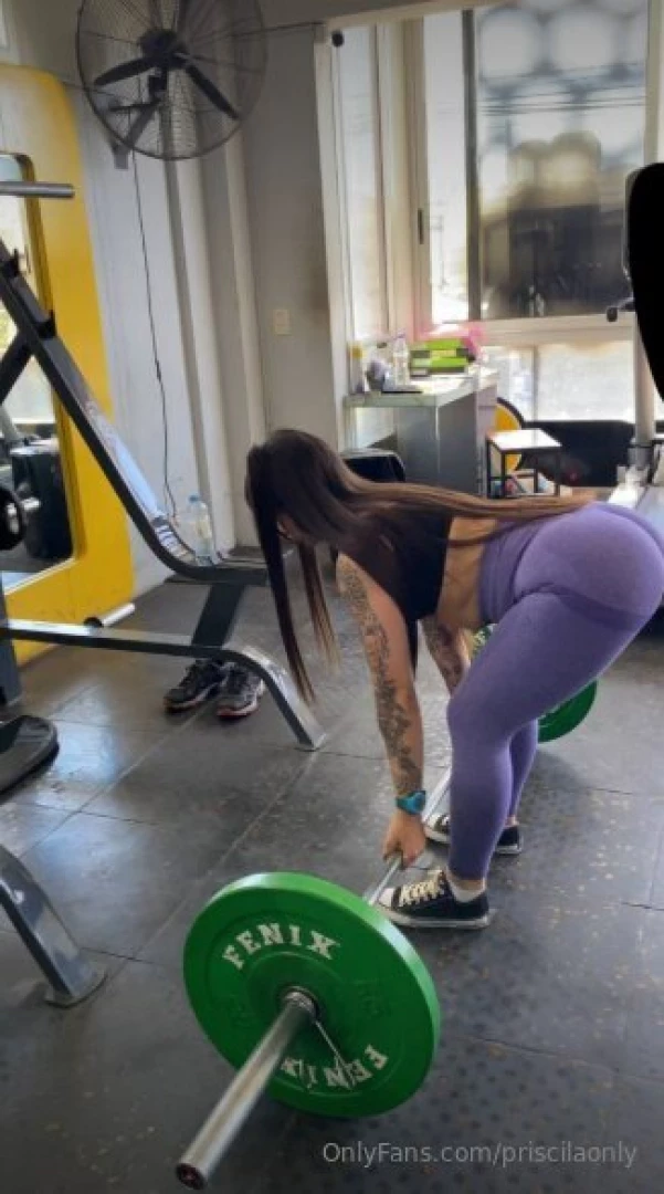 Hey this is my friend fitness soyunabebe1 and she wants to play with u part 19 