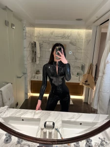 Hello my boys subs and bitches i have been taking a break from of as