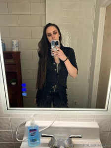 This outfit makes me feel like an absolute badass part 1