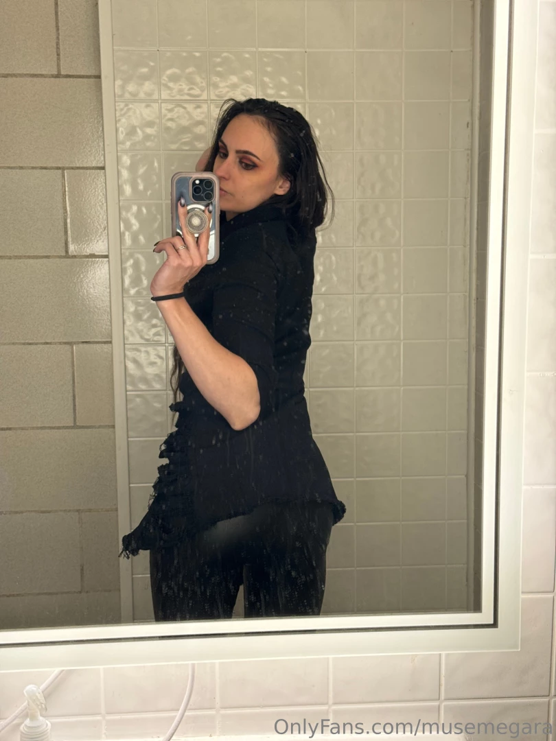 This outfit makes me feel like an absolute badass 